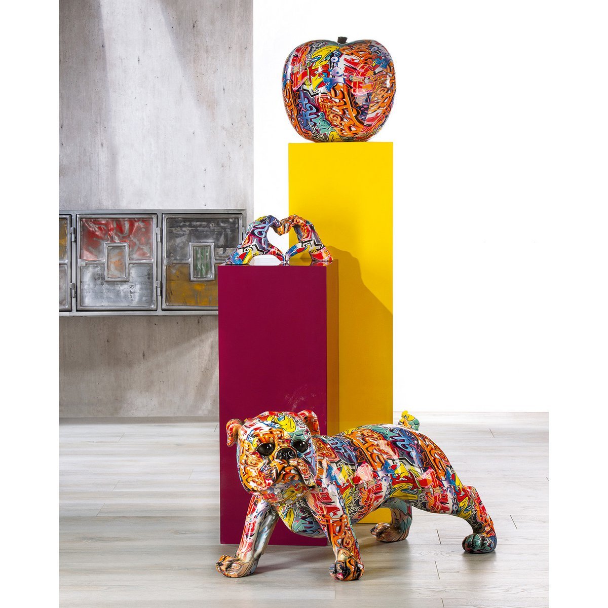 Poly XL Bulldogge Street Art