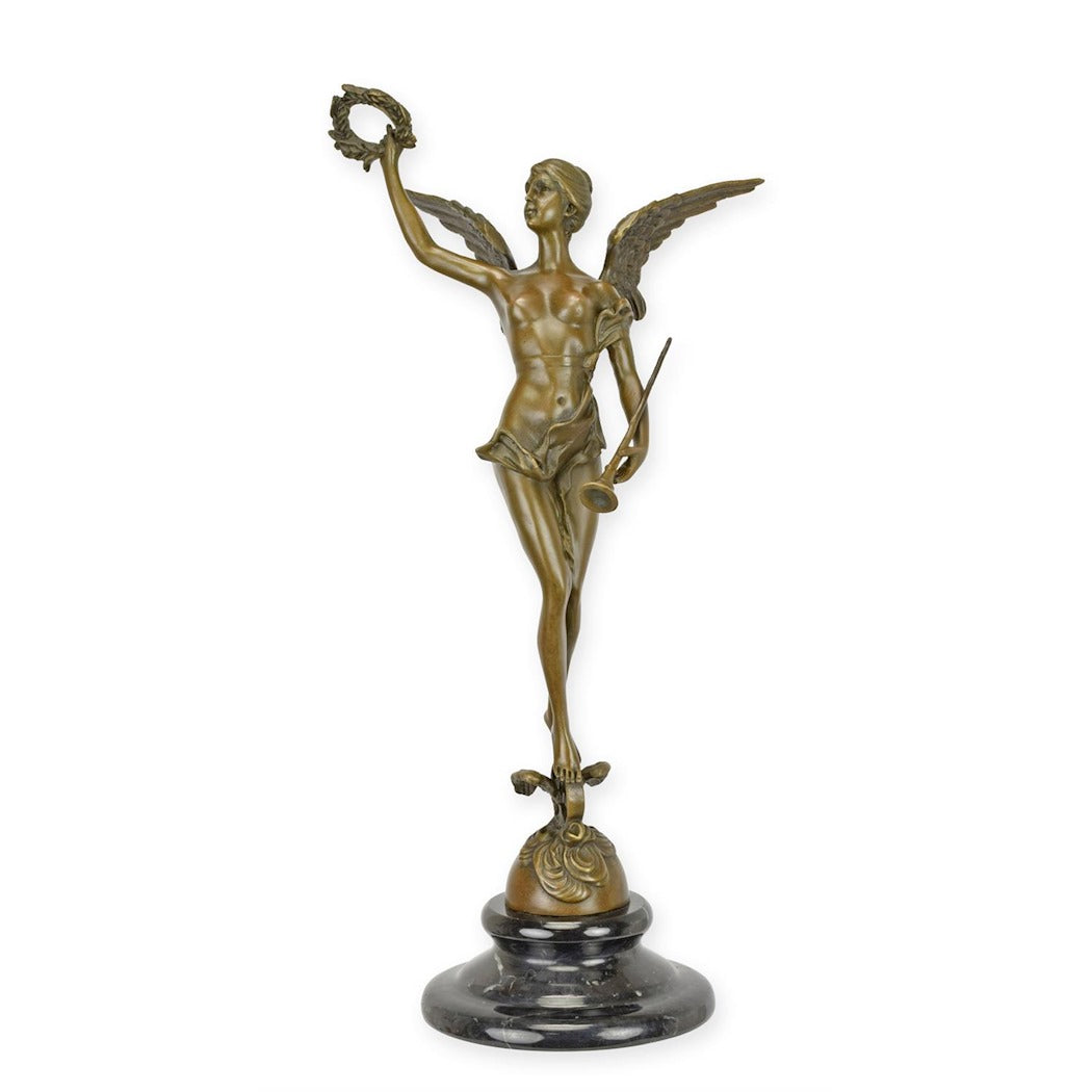 BRONZESKULPTUR EINER FRAU MIT KRANZ