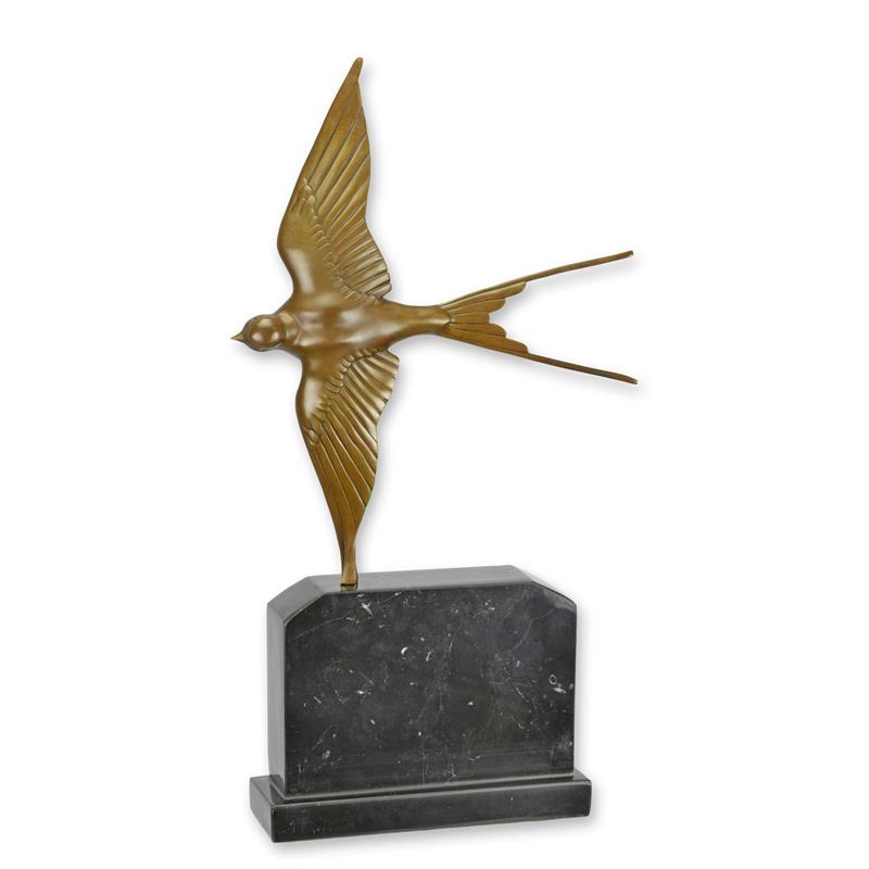 Bronzeskulptur einer Schwalbe im Flug