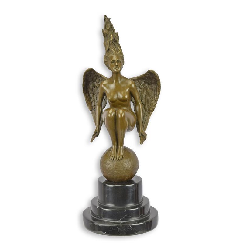 Bronze-Skulptur eines geflügelten weiblichen Aktes