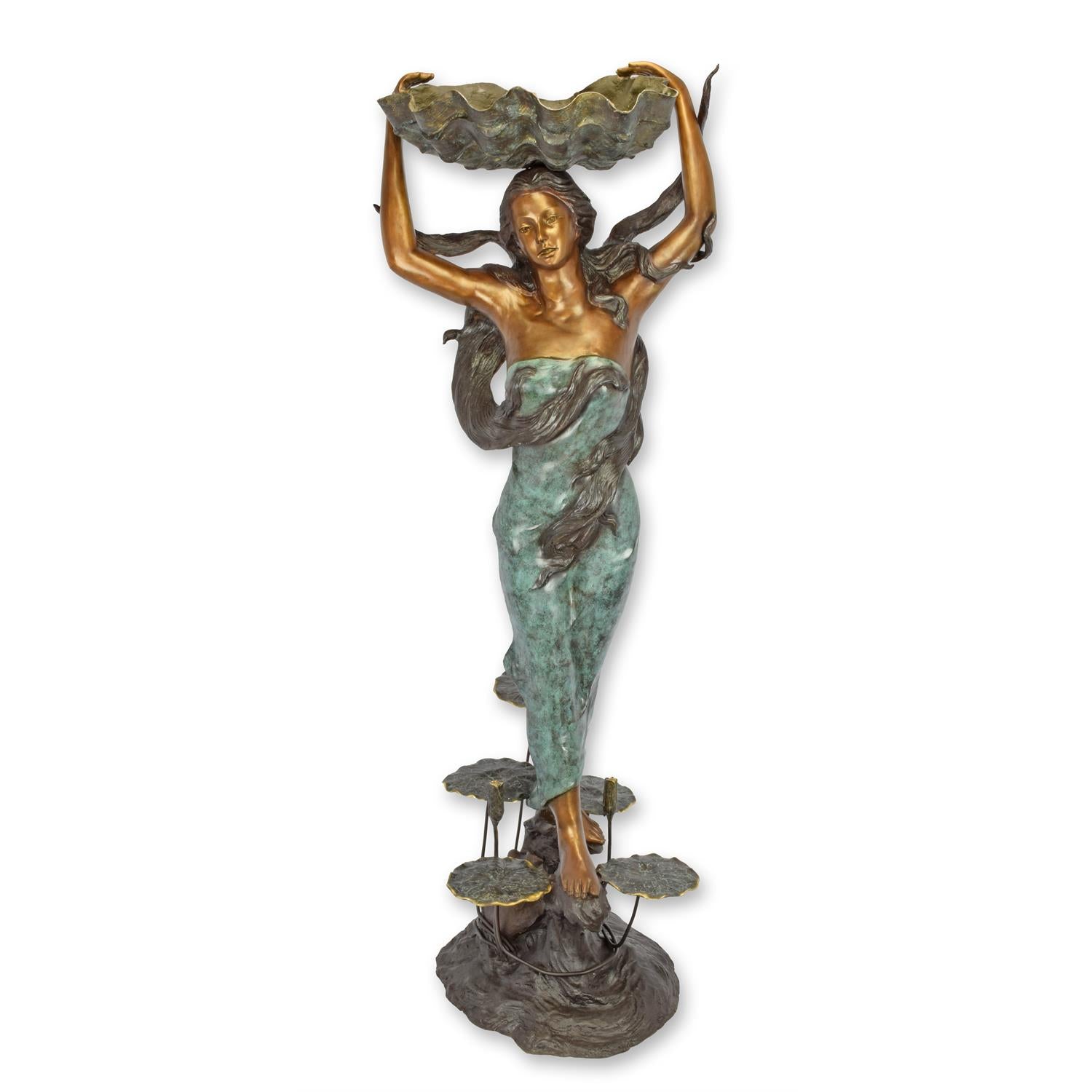 Bronzedame mit Muschelbrunnen